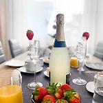 Apartment Modernes In Zentrumsnähe Mit Eigenem Stellplatz Baden-Baden