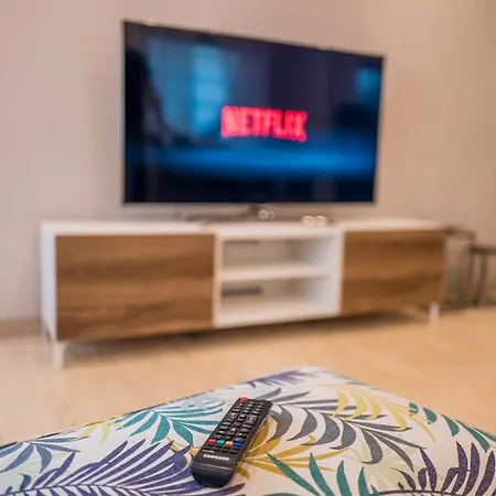 Modernes In Zentrumsnaehe Mit Eigenem Stellplatz