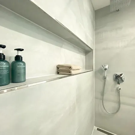 Modernes In Zentrumsnaehe Mit Eigenem Stellplatz *