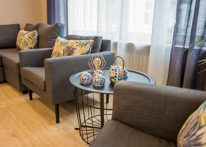 Modernes In Zentrumsnaehe Mit Eigenem Stellplatz * 바덴바덴