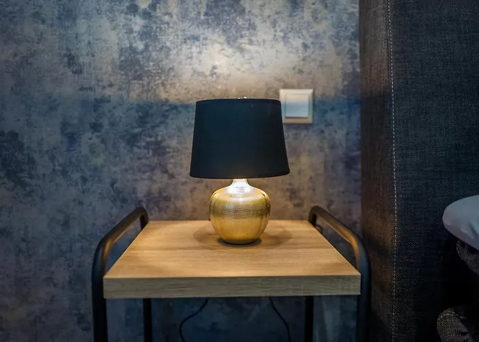 Modernes In Zentrumsnaehe Mit Eigenem Stellplatz *