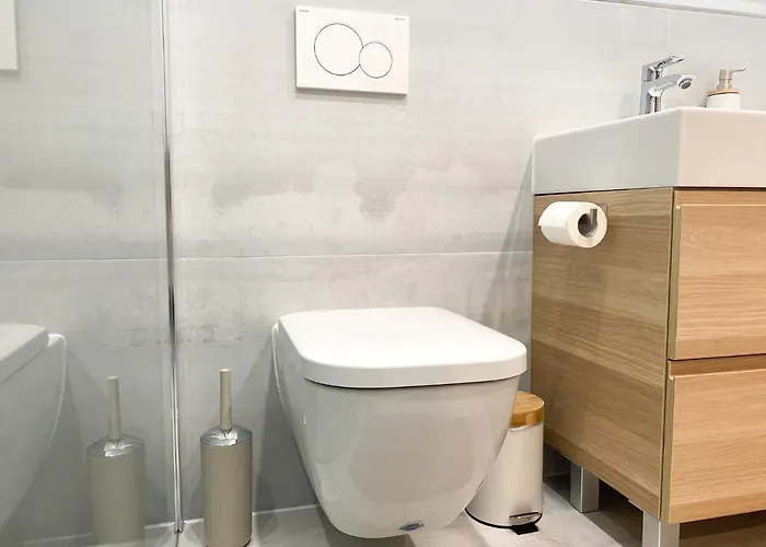 Modernes In Zentrumsnaehe Mit Eigenem Stellplatz 아파트 바덴바덴