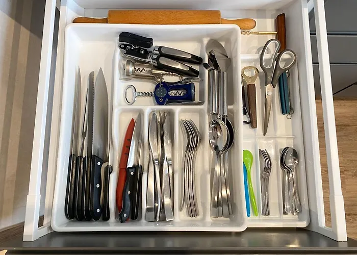 Modernes In Zentrumsnaehe Mit Eigenem Stellplatz 아파트