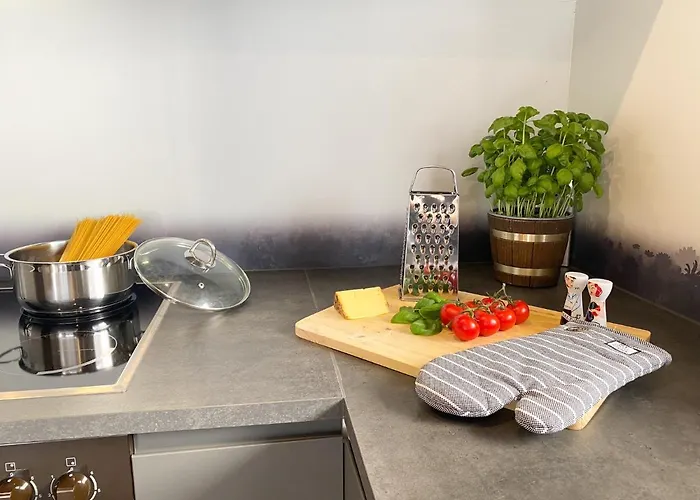 아파트 Modernes In Zentrumsnaehe Mit Eigenem Stellplatz 바덴바덴