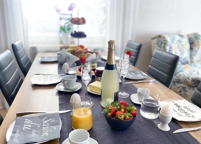 Modernes In Zentrumsnaehe Mit Eigenem Stellplatz 바덴바덴