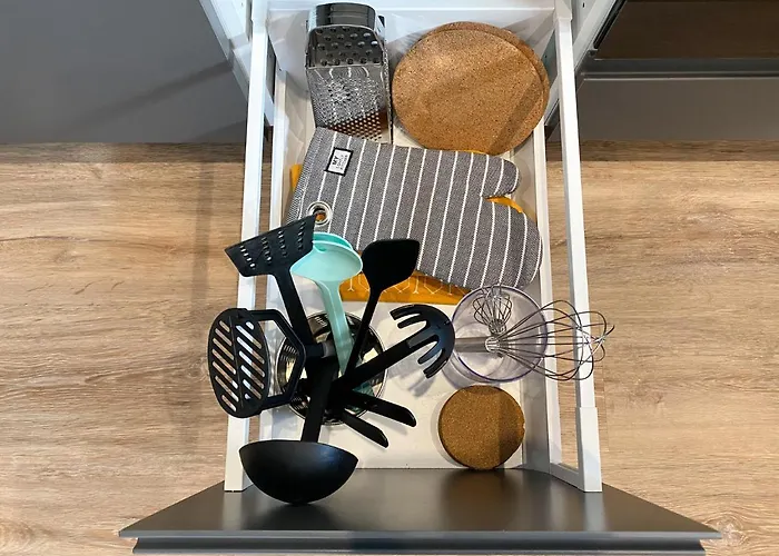 Modernes In Zentrumsnaehe Mit Eigenem Stellplatz 바덴바덴