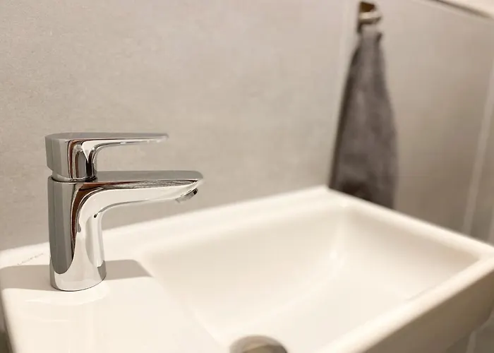 Modernes In Zentrumsnaehe Mit Eigenem Stellplatz